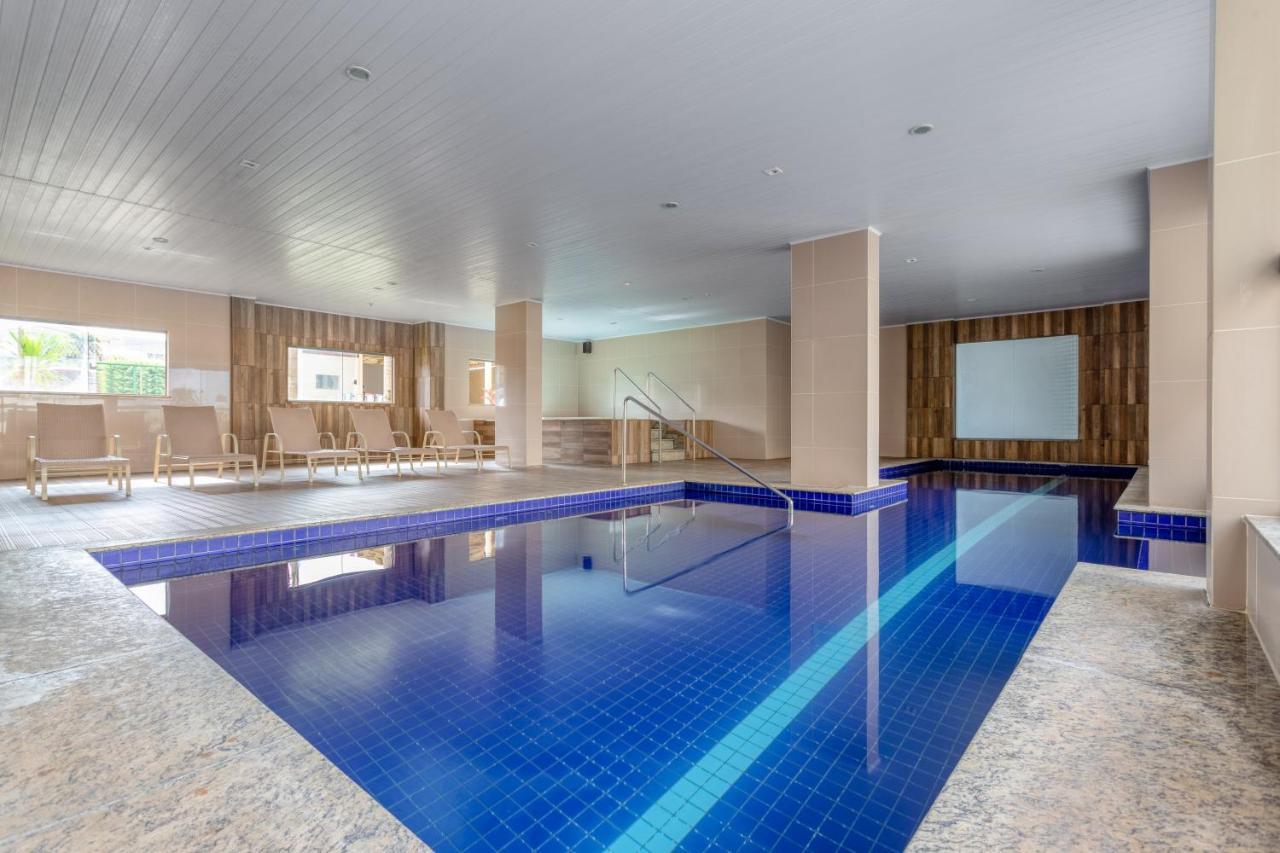Wyndham Olimpia Royal Hotels Exterior photo Indoor swimming pool