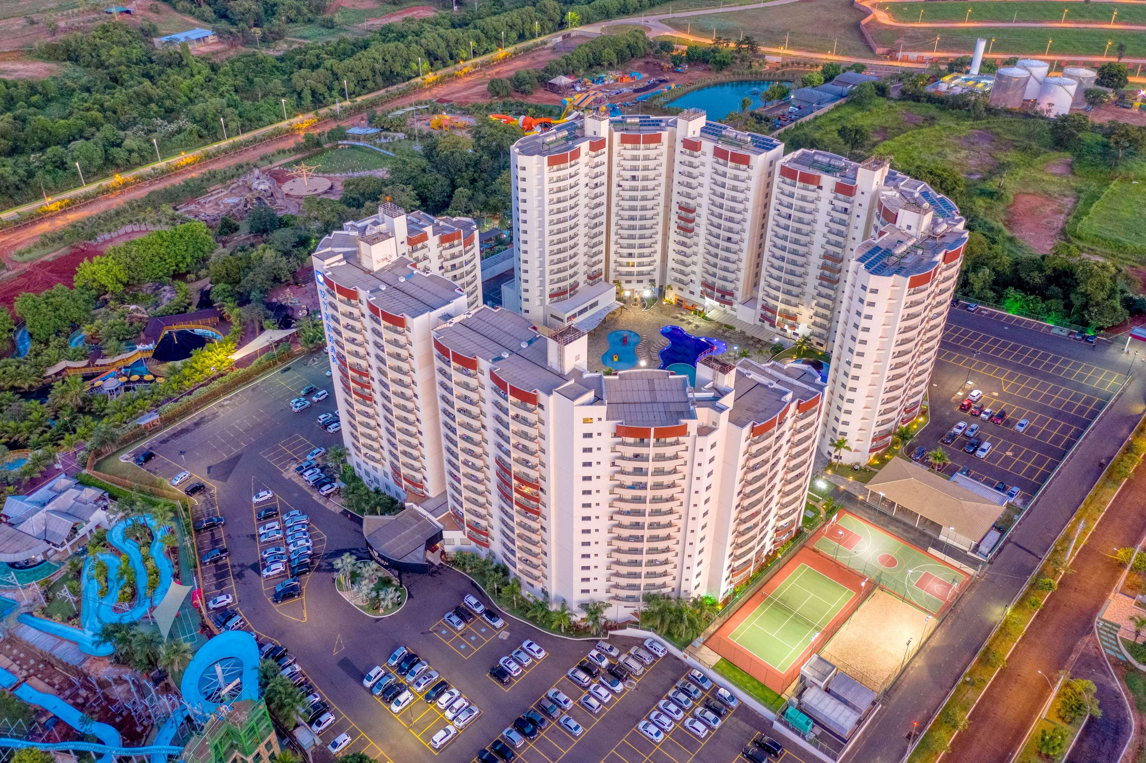 Wyndham Olimpia Royal Hotels Exterior photo Aerial view of the complex