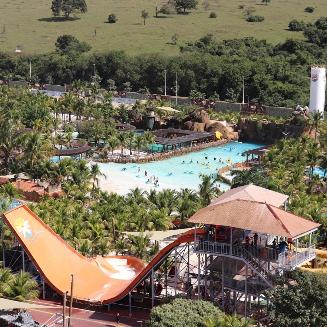 Wyndham Olimpia Royal Hotels Exterior photo Wet 'n' Wild Water Park
